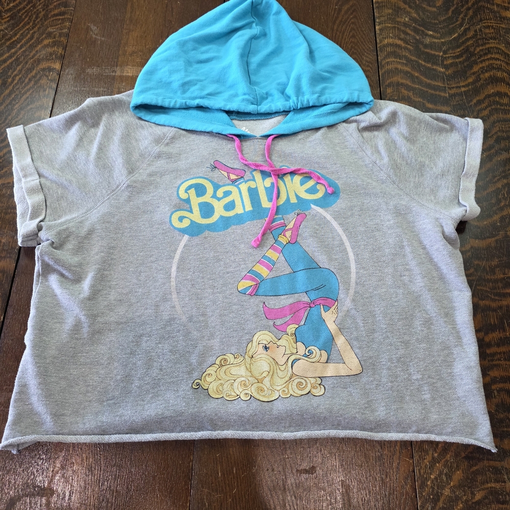 Barbie Cropped Hoodie 80's Doll Graphic Short Sleeve Size‎ XXL